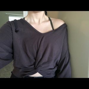 FABLETICS SYDNEY FRONT TWIST